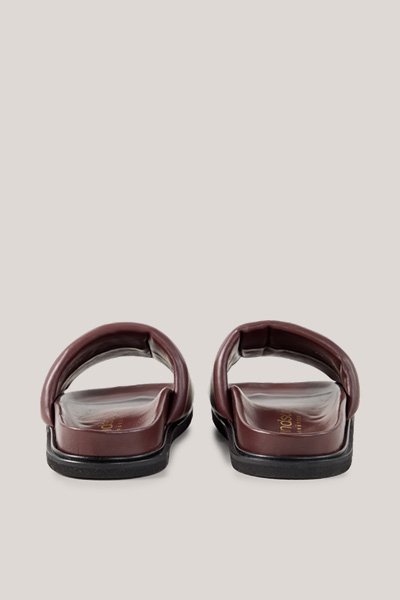 Slides in lamb nappa leather in plum