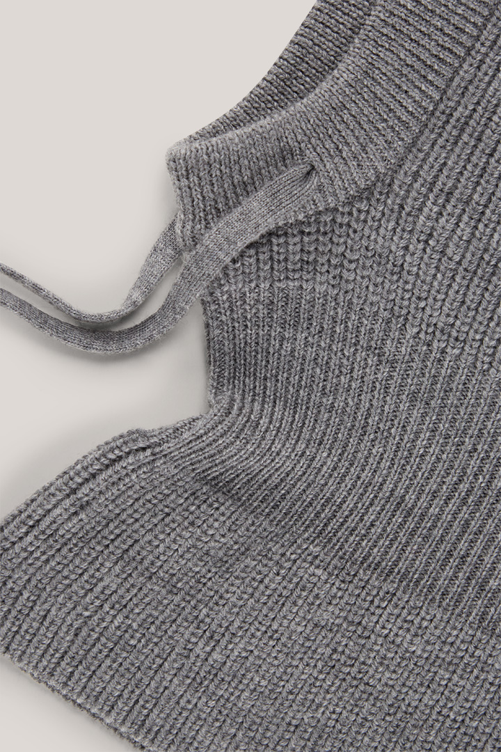 Merino-Strick-Balaclava in Grau-Beige