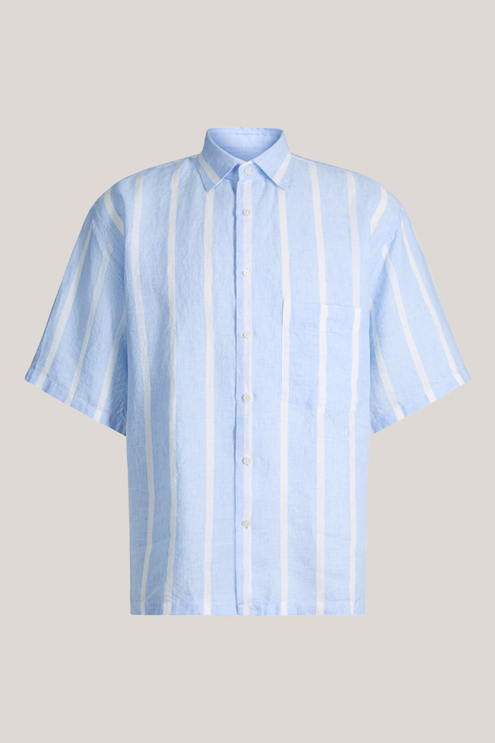Leads to product detail page "Oberon linen shirt in blue and white stripes"