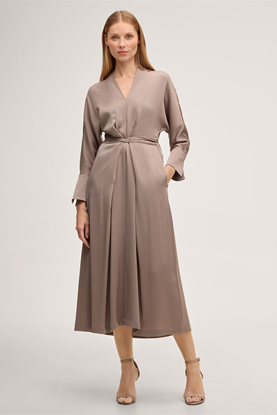 Crêpe-Kaftan-Kleid langarm in Midi-Länge in Braun