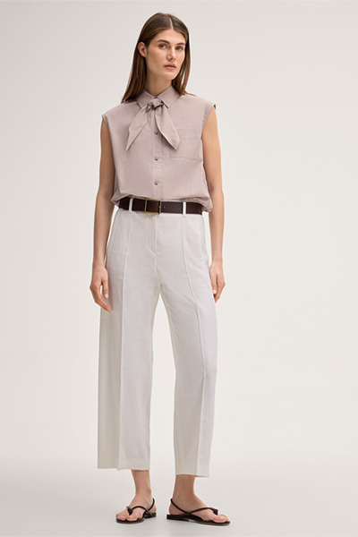 Popeline-Baumwoll-Blusen-Top ohne Arm in Taupe