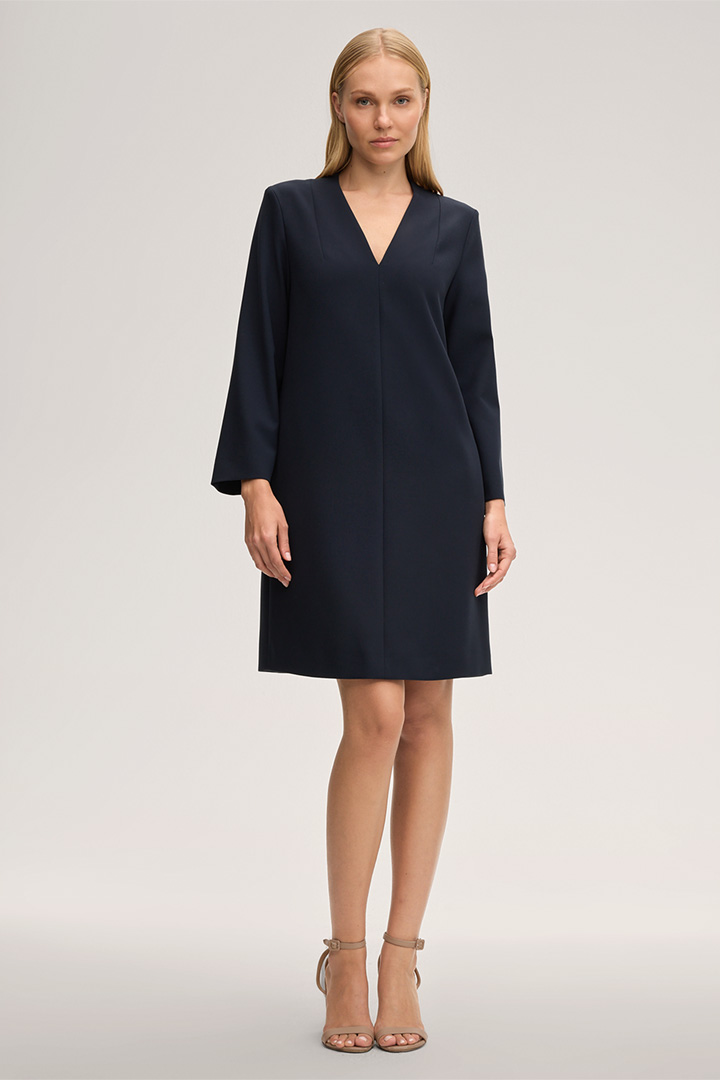 Führt zu Produktdetailseite „Crepe-Shift-Kleid in A-Linie in Navy"