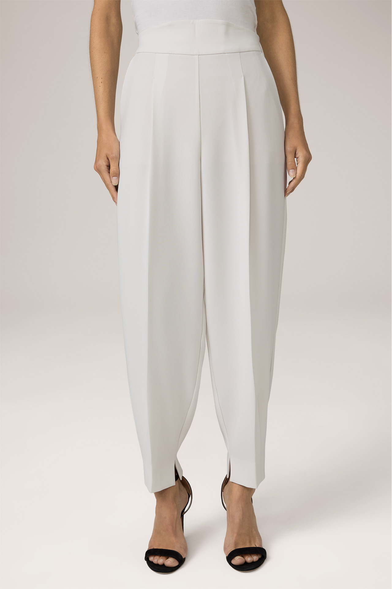 Crêpe-Ballon-Hose in Offwhite