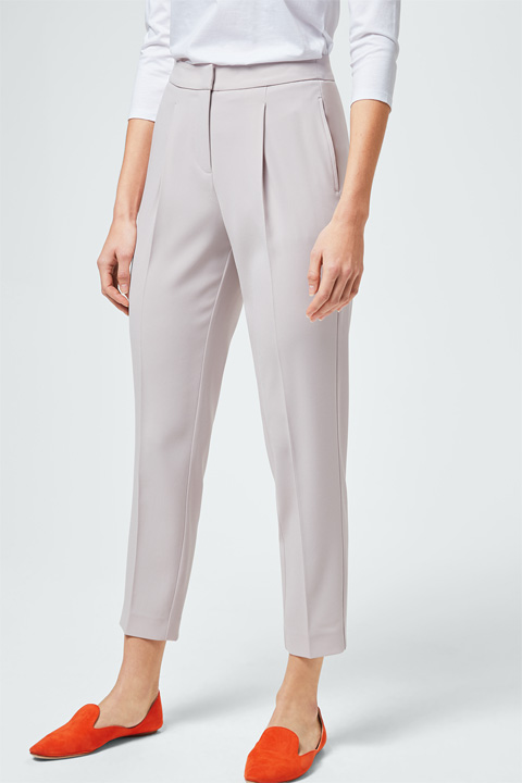 Crêpe-Bundfalten-Hose in Beige