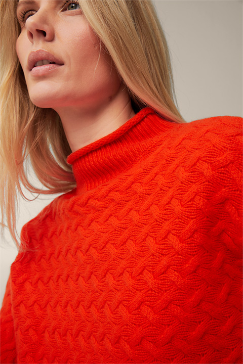 Cashmere Sweater with Stand-up Collar in Red