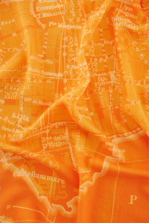 Printed Scarf in Wool in Orange patterned