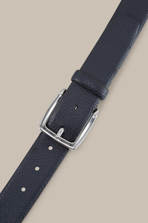 Leather belt in navy
