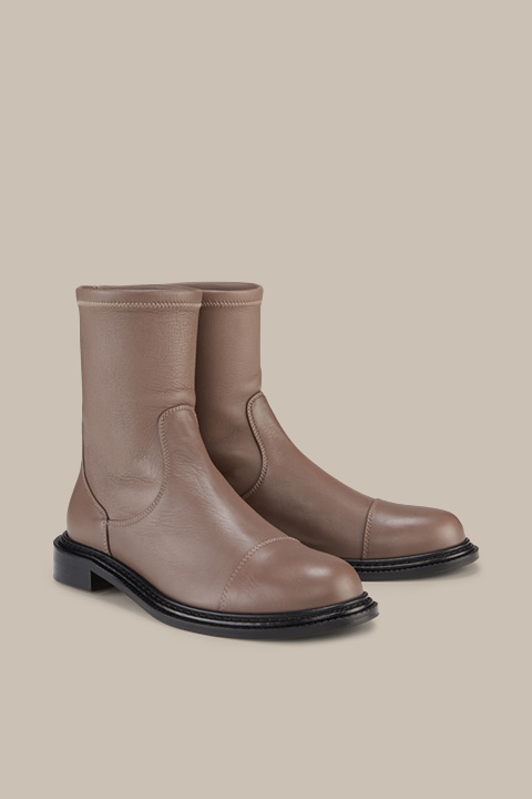 Lamb Nappa Leather Stretch Boots in Taupe by Unützer