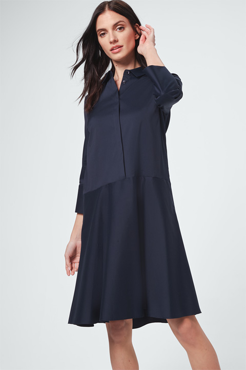 Baumwollstretch-Hemdblusen-Kleid in Navy