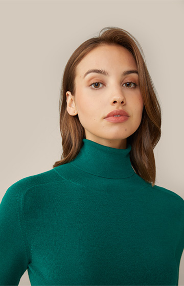 Virgin Wool and Silk Mix Roll Neck Pullover in Green
