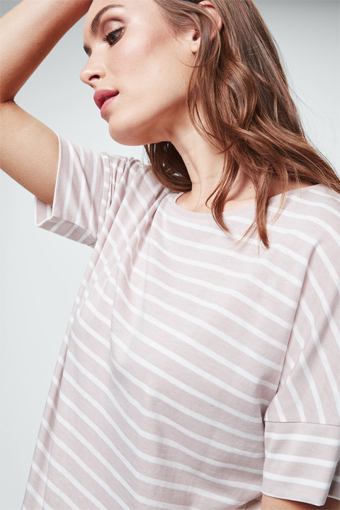 Ringelshirt in Nude-Weiß gestreift