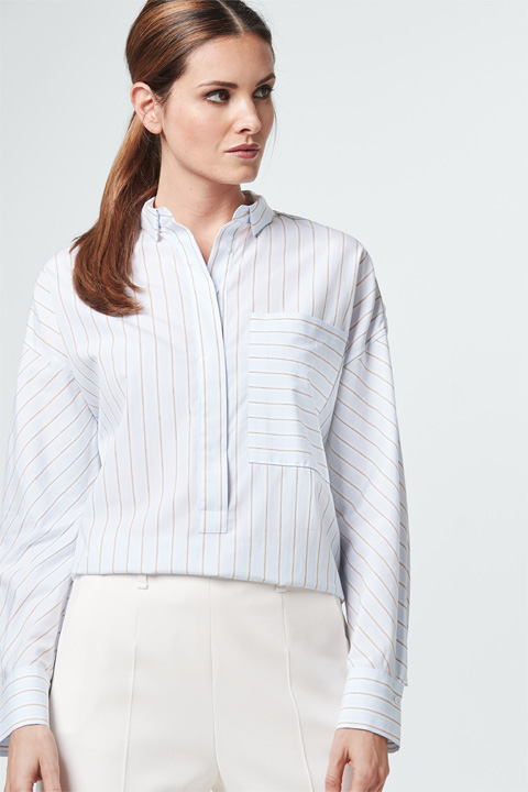 Oversize-Bluse in Hellblau gestreift