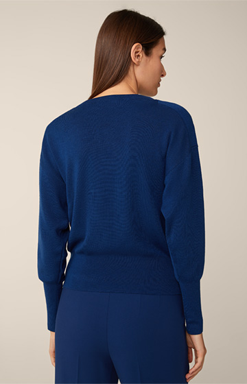 Schurwoll-Ripp-Strick-Pullover mit Seide in Blau