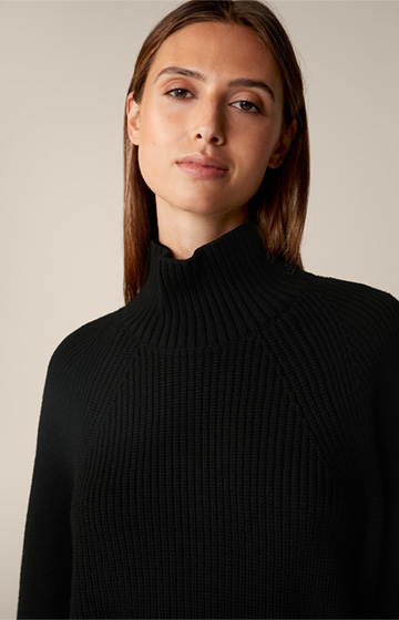 Merino Knitted Roll neck Sweater in Black