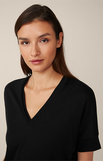 Tencel Cotton T-Shirt with V-neck in Black