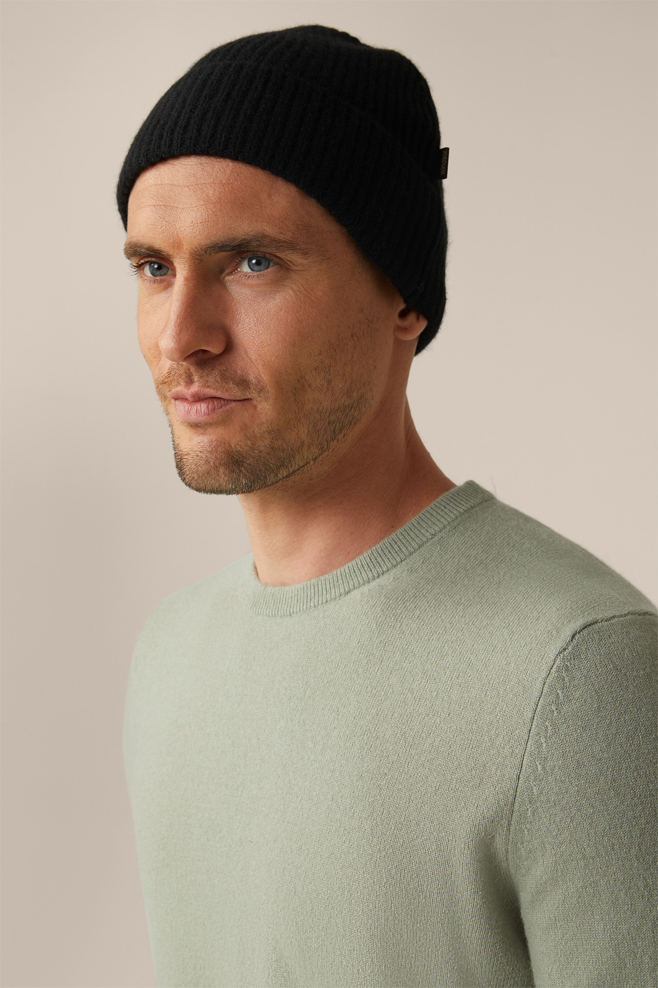 Can Cashmere Hat in Black