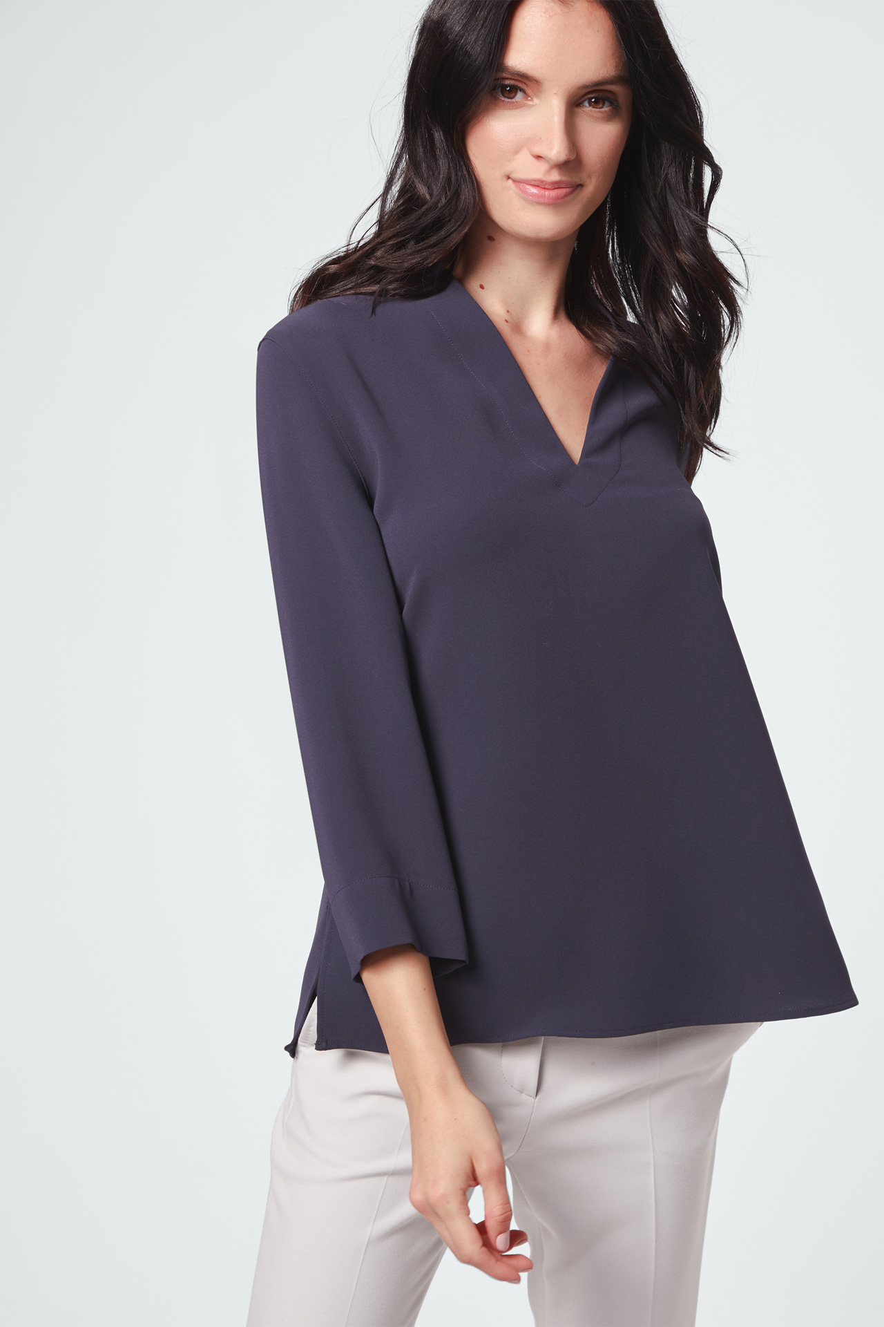 Crêpe blouse in navy - in the windsor. Online-Shop