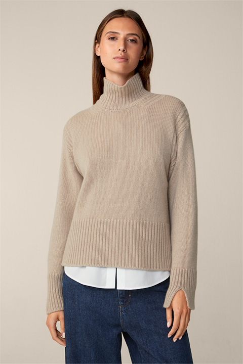 Cashmere Roll Neck Sweater in Beige