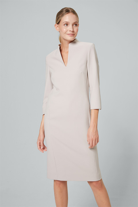 Crêpe-Kleid in Beige