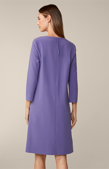 Wollcrêpe-Kleid in Violett