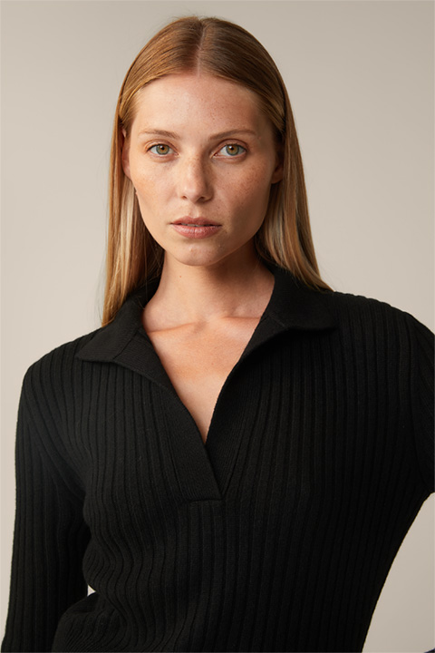 Black Ribbed Knit Pullover in a Virgin Wool and Cashmere Mix