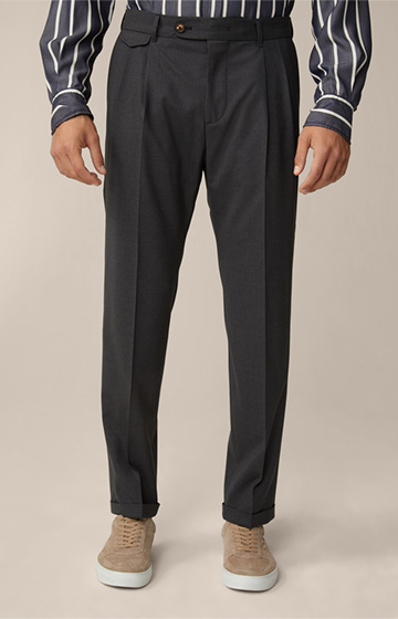 Serpo Modular Trousers with Pleated front and Turn-ups in Navy