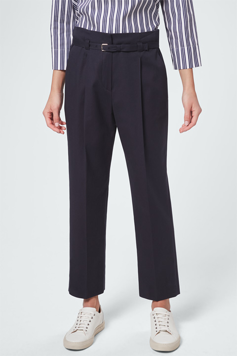 Cropped Hose mit Gürtel in Navy