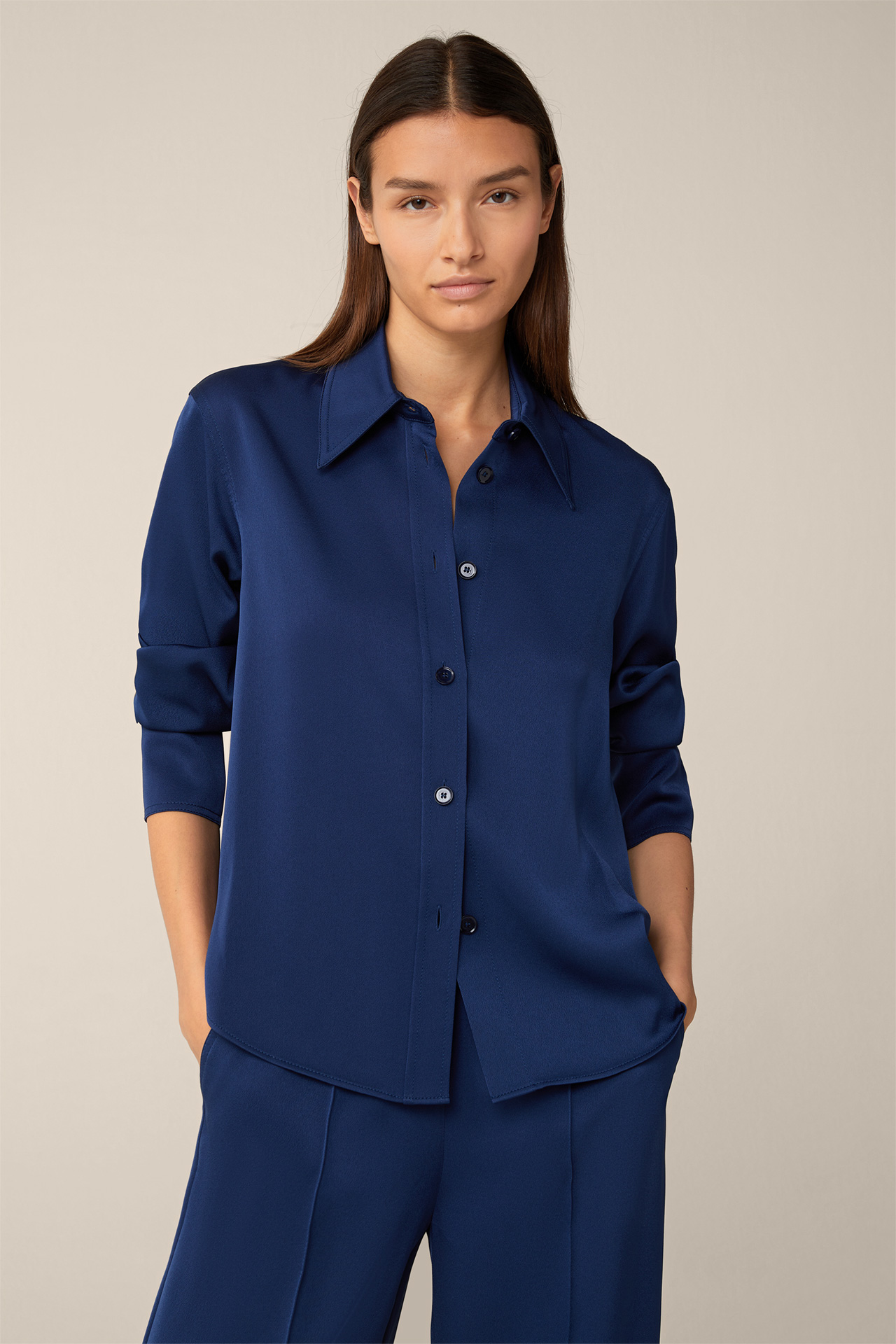 Crêpe-Langarm-Hemd-Bluse in Blau